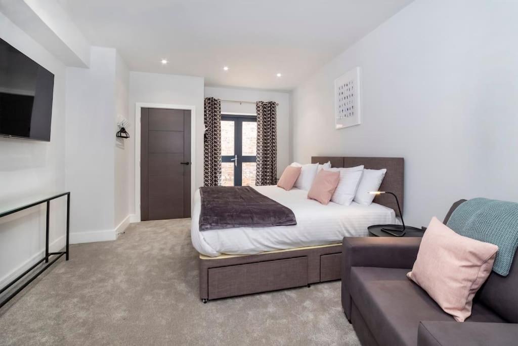 - Clifton 2 Bedroom Apartment York