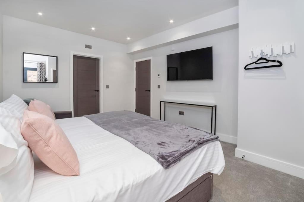 Apartment - Clifton 2 Bedroom York