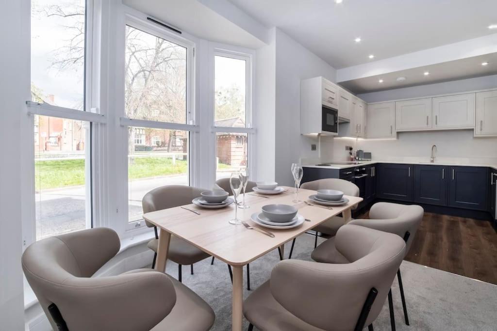 - Clifton 2 Bedroom * York